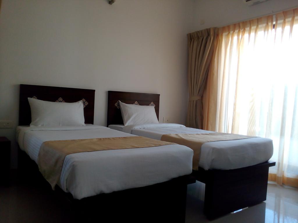 Pinto Rosario Square Resort Ucassaim Ngoại thất bức ảnh