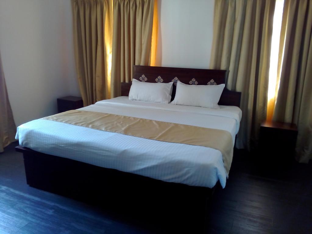 Pinto Rosario Square Resort Ucassaim Ngoại thất bức ảnh