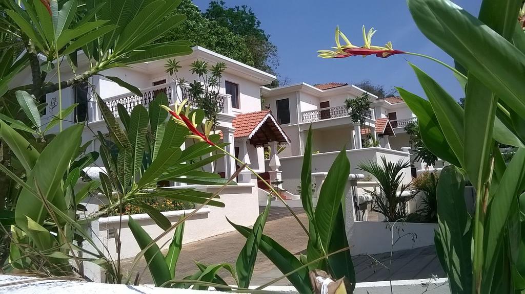 Pinto Rosario Square Resort Ucassaim Ngoại thất bức ảnh